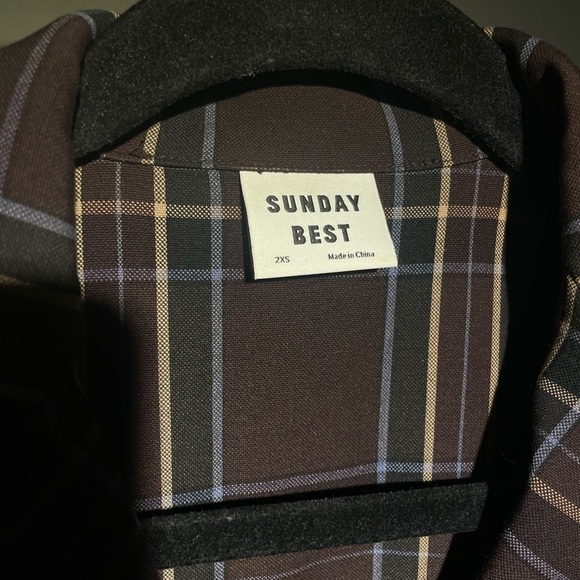 ARITZIA Sunday Best Tuesday Button-Up - Picture 7 of 12